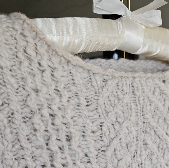 VINCE.‎ Textured Loop-Stitch Wool-Blend Sweater - Picture 4 of 7